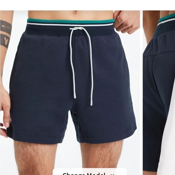 Fabletics The Lafayette Shorts size M NWT classic navy perfect for training - Picture 1 of 11